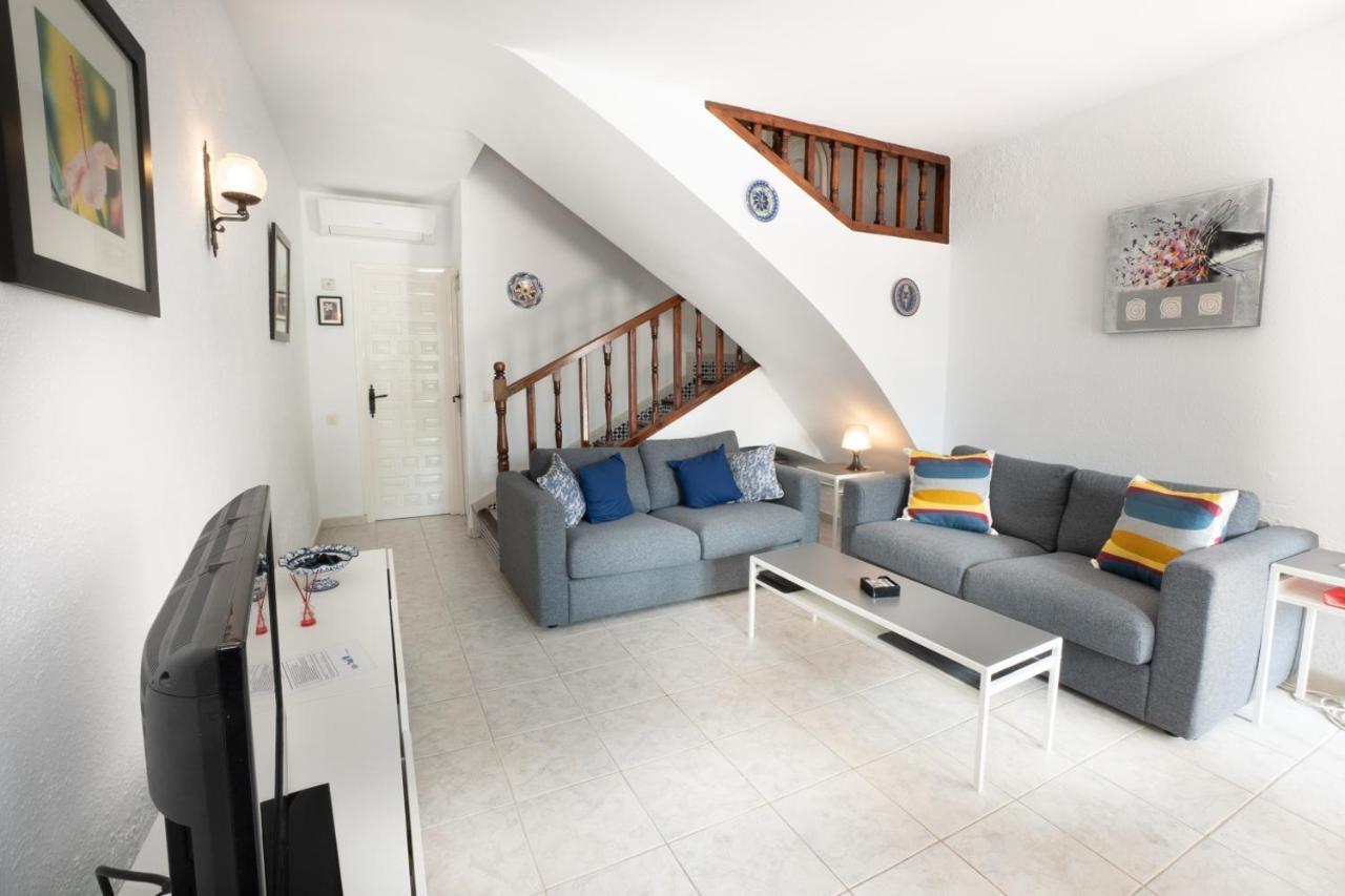 Nueva Nerja 71 Menyber Villa Exteriör bild