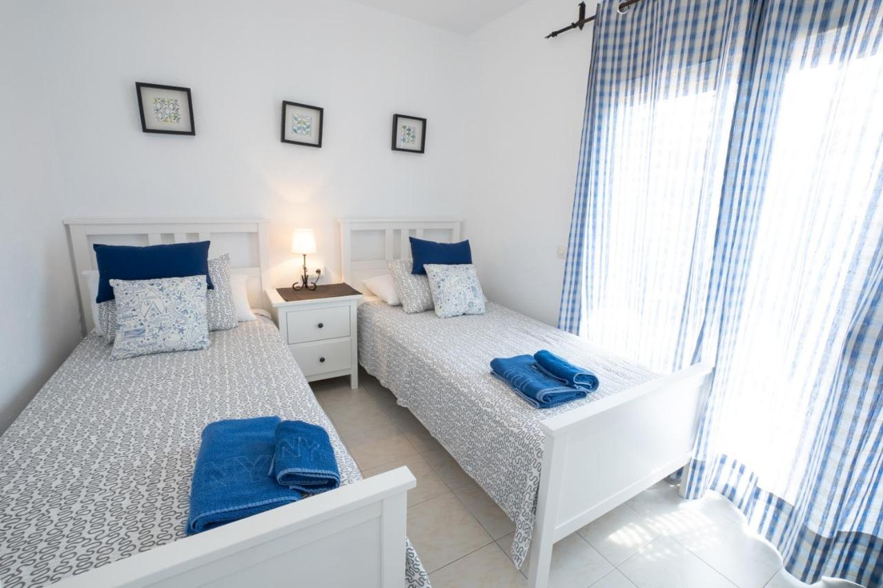 Nueva Nerja 71 Menyber Villa Exteriör bild