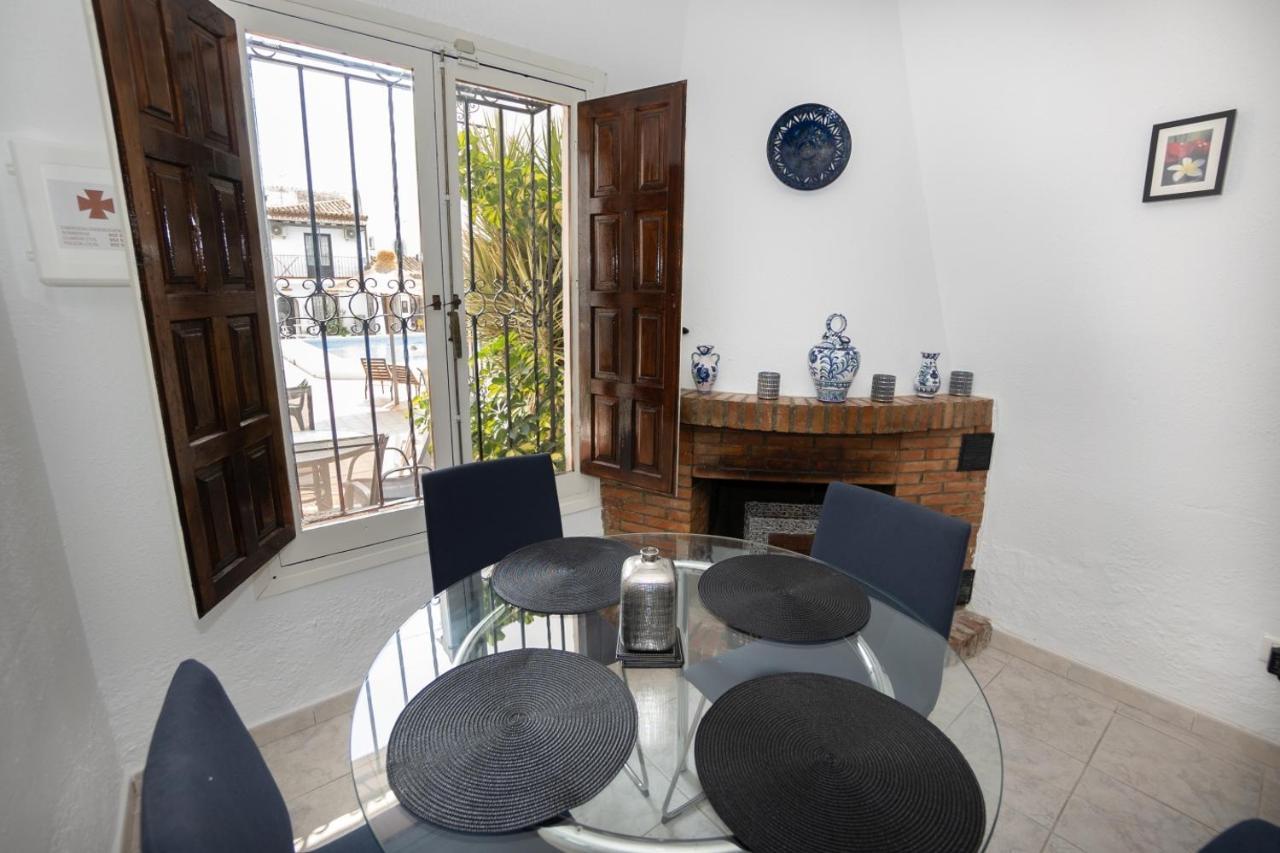 Nueva Nerja 71 Menyber Villa Exteriör bild