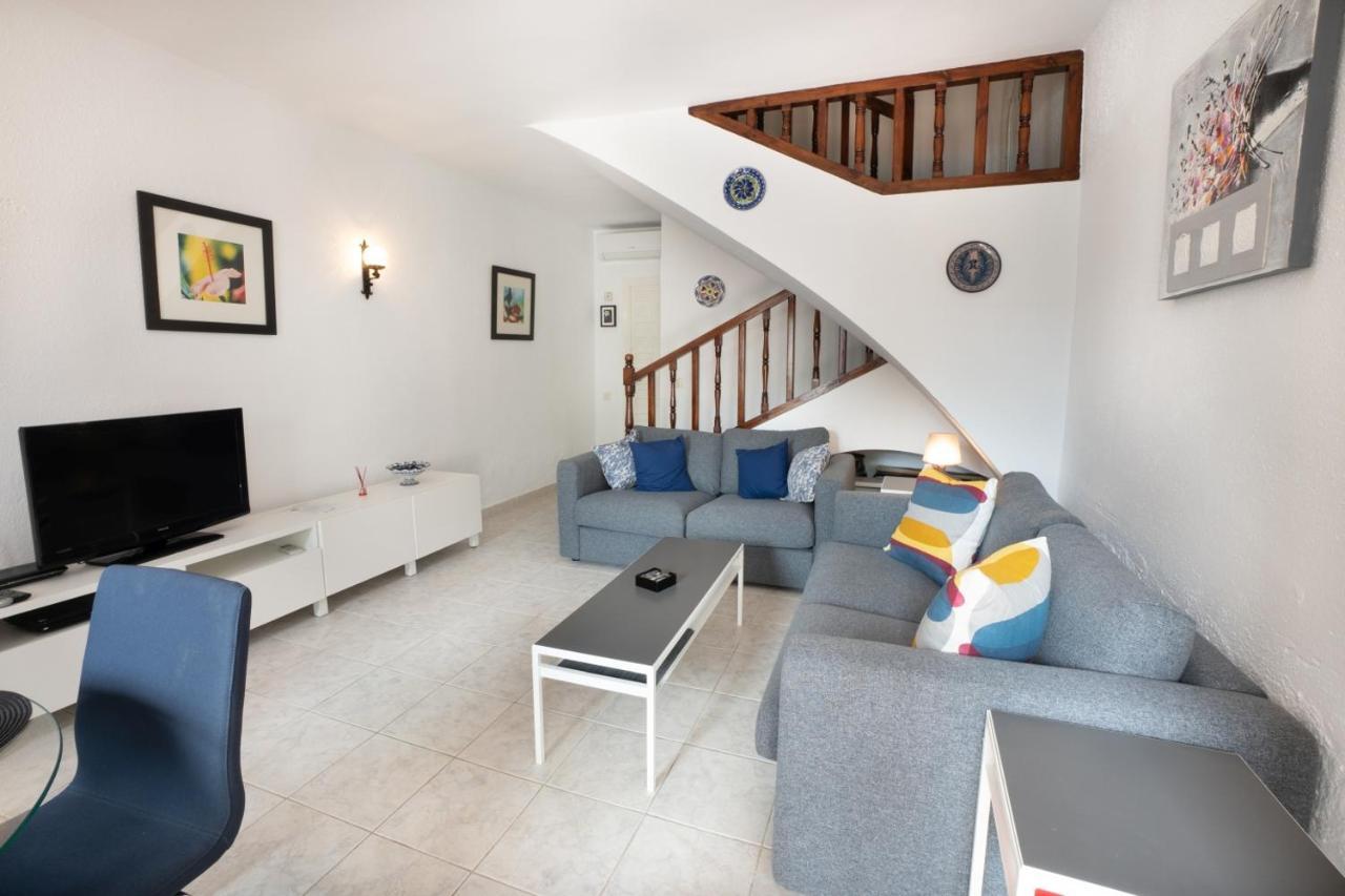 Nueva Nerja 71 Menyber Villa Exteriör bild