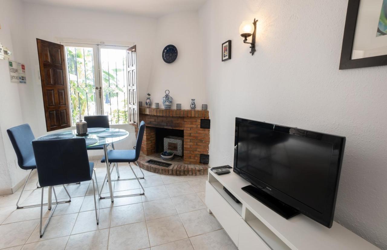 Nueva Nerja 71 Menyber Villa Exteriör bild