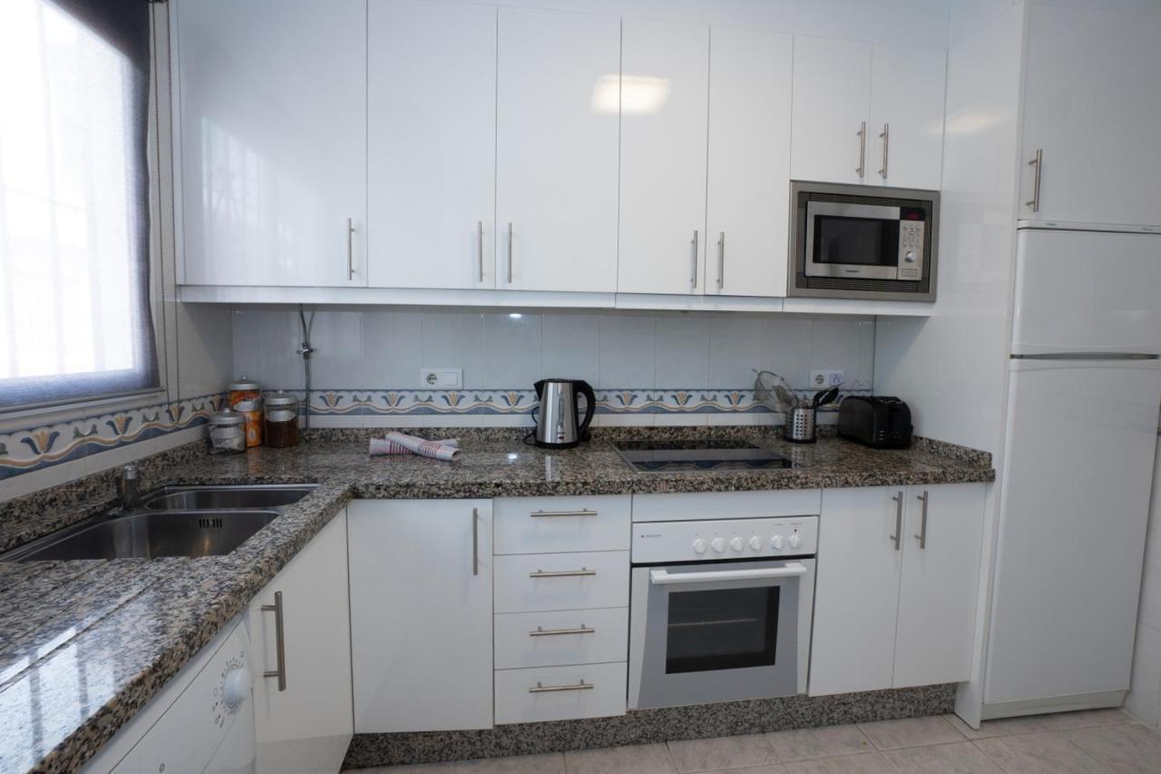 Nueva Nerja 71 Menyber Villa Exteriör bild
